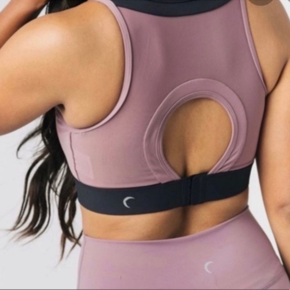 ZYIA Active Mesh Clasp Lilac Sports Bra Small